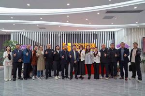 热烈欢迎新疆喀什人社局一行领导莅临MK国际,MK（中国）一站式体育服务官方网站集团指导