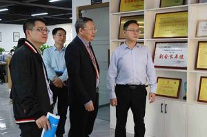 热烈欢迎市政府秘书长林兢一行莅临MK国际,MK（中国）一站式体育服务官方网站集团广西公司考察指导